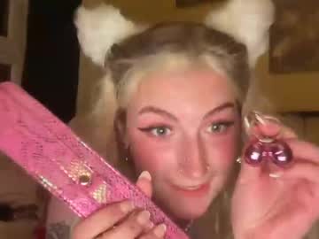 girl Cam Whores Swallowing Loads Of Cum On Cam & Masturbating with lulababy23
