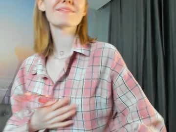 girl Cam Whores Swallowing Loads Of Cum On Cam & Masturbating with edithadryer