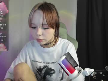 girl Cam Whores Swallowing Loads Of Cum On Cam & Masturbating with gummi_heart