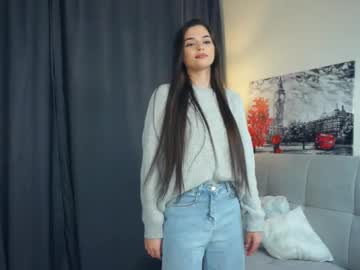 girl
        zarabeamer cam image #2296086