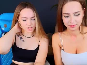 couple Cam Whores Swallowing Loads Of Cum On Cam & Masturbating with top_twins