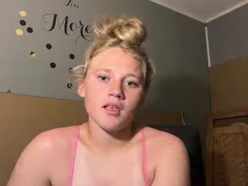 girl Cam Whores Swallowing Loads Of Cum On Cam & Masturbating with kayleighashford