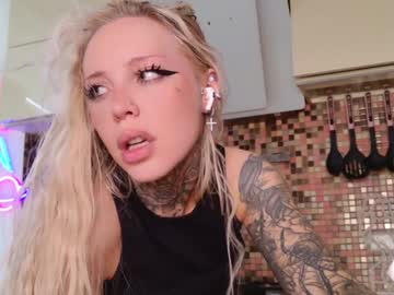 girl
        2badforyou cam image #2449403